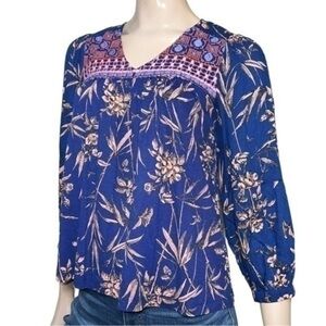 Anthropologie Women’s Size XS Royal Blue Floral Printed Embroidered Neck Top
